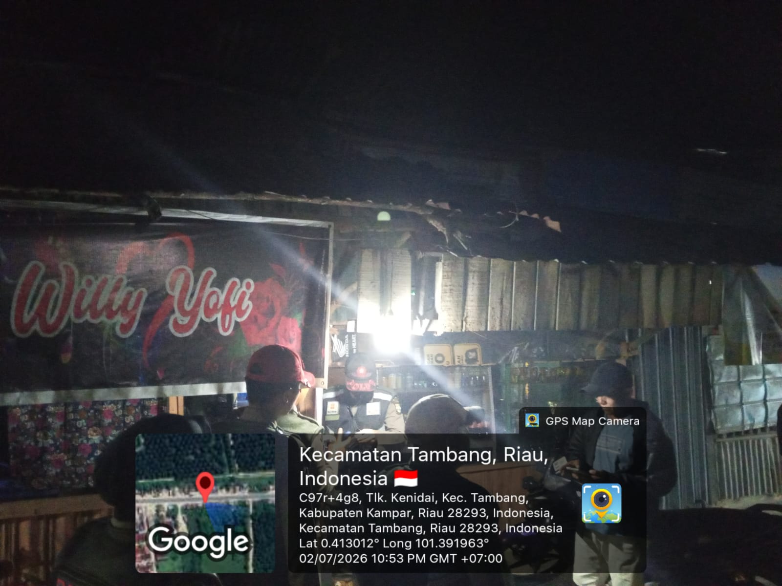 Satpol PP Kampar Segel Warung Esek-esek di Jalan Kubang Raya, Desa Kualu dan Teluk Kenida