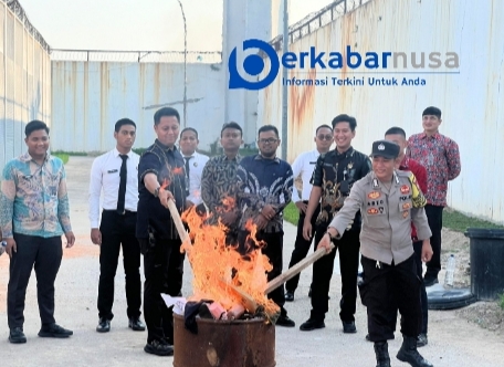 Rutan Batam Musnahkan Barang Bukti Hasil Razia,Wujud Nyata Komitmen Ciptakan Lingkungan Pemasyarakatan Aman Dan Tertib.