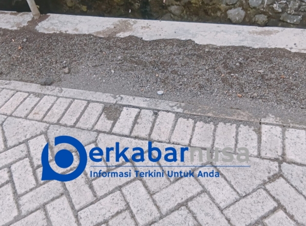 Dinas P2CKTR Janji Evaluasi Kontraktor Nakal,LSM : Kayaknya Itu Hanya Omong Kosong.